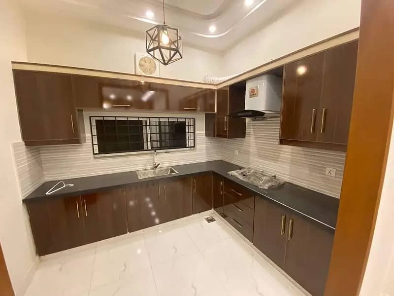 10 Marla Luxury Non Furnished Upper Portion Available For Rent In Bahria Town Lahore 8