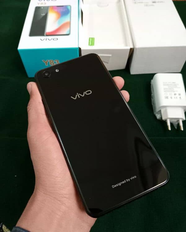 vivo y83 brand new complete Box charger[ 0306.6655410 1