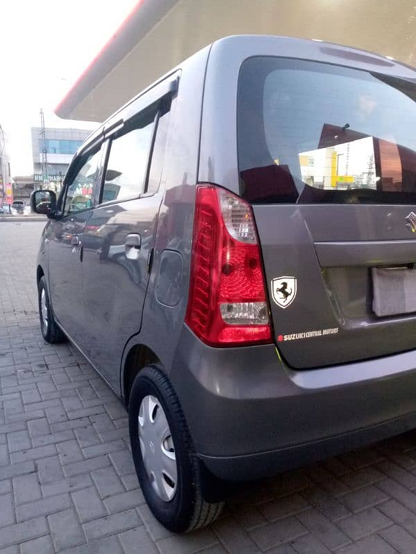 Suzuki Wagon R VXL No Touching No Dent No Scratch Non Accident 100% 9