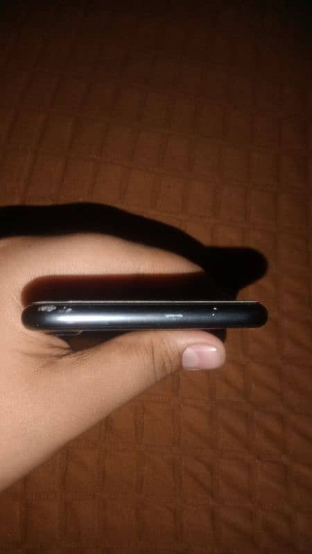 iphone 7 pta approved 9/10 condition 5