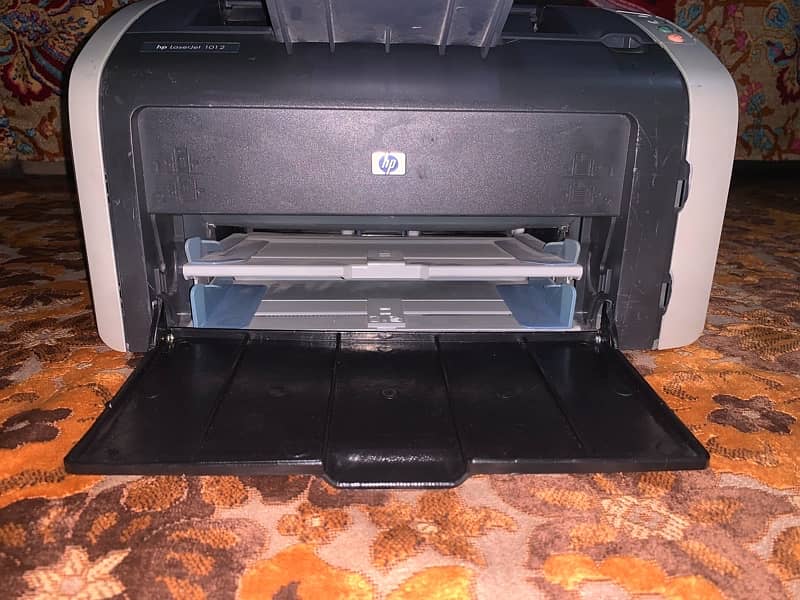 HP LASERJET PRINTER 1