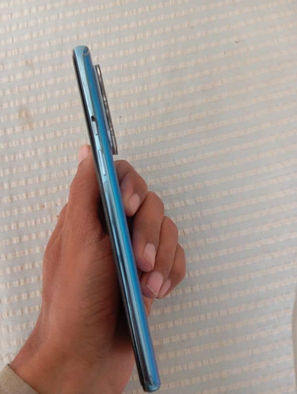 one plus 9 for sale in lush condition 1