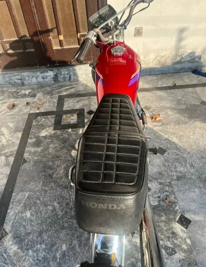 HONDA CG 125 FOR SALE COMPLETE FILES URGENTLY 03208547820 1