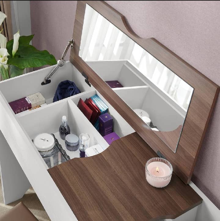 Interchangeable dressing table/ study table 2