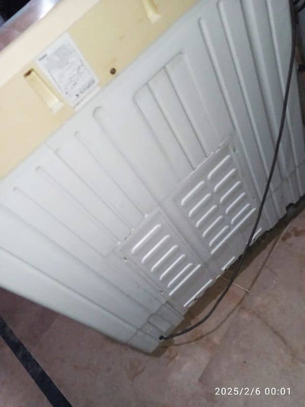 Haier washing twin tub model number HWM100-AS 6