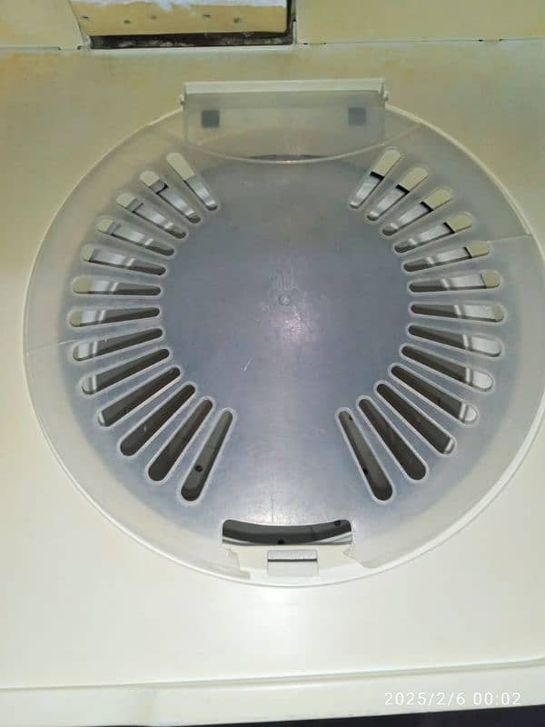 Haier washing twin tub model number HWM100-AS 10