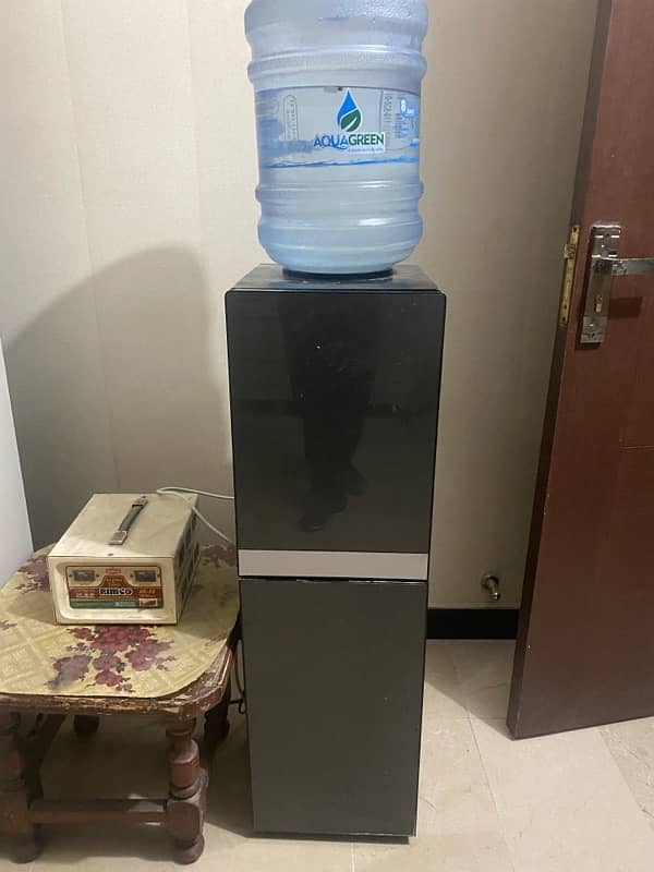 Midea Water Dispenser 1