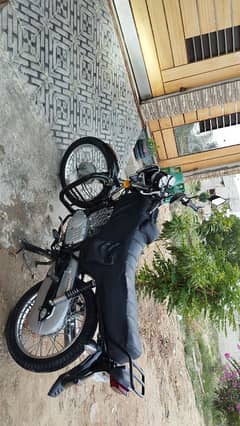 Suzuki GS 150