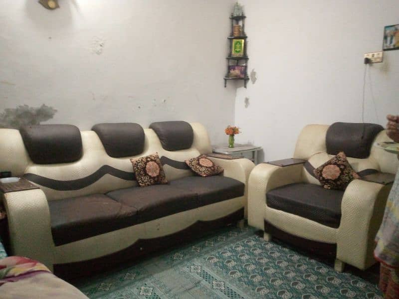 3 PIECE SOFA SET 0