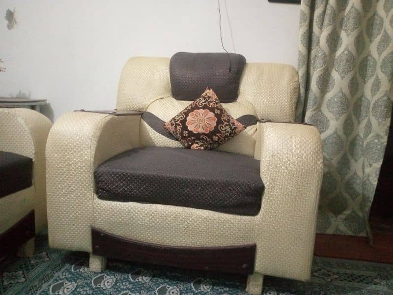 3 PIECE SOFA SET 1