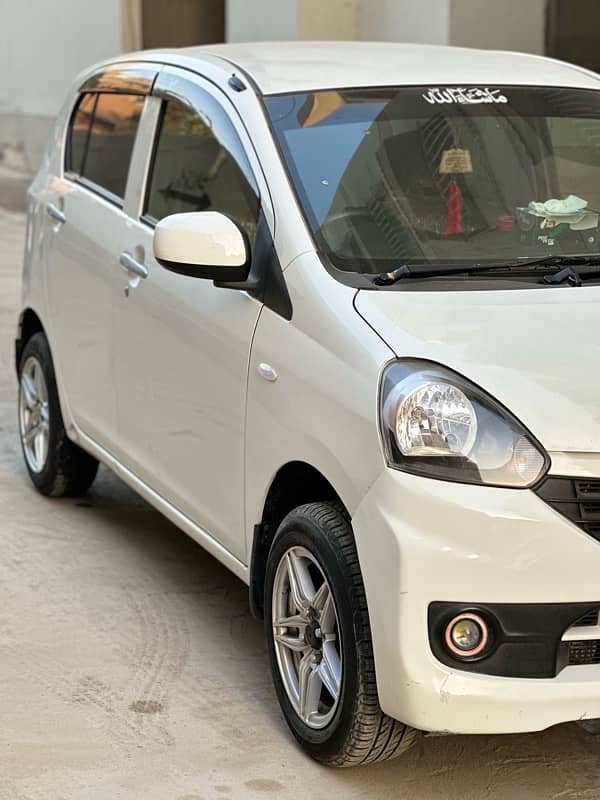 Daihatsu Mira 2016 9