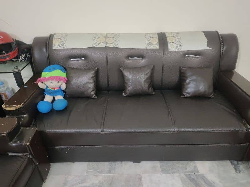 3seater sofa for sale good condition 1