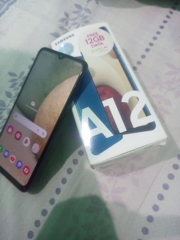 Samsung Galaxy A12 1