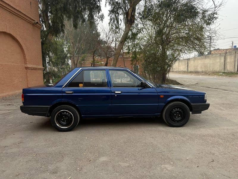 Nissan Sunny 1987 8