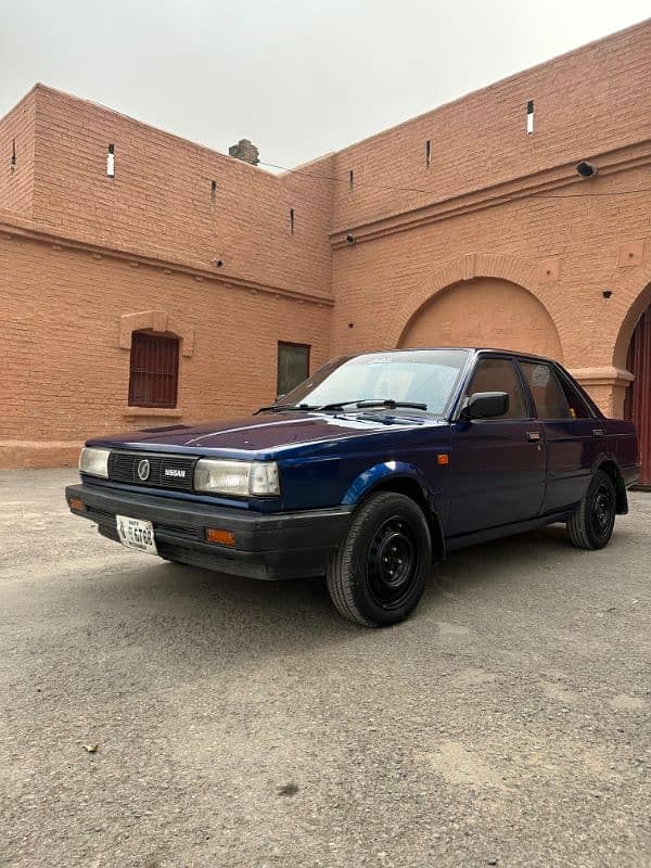 Nissan Sunny 1987 11