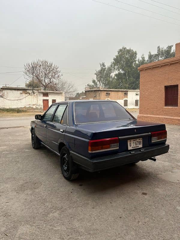 Nissan Sunny 1987 12