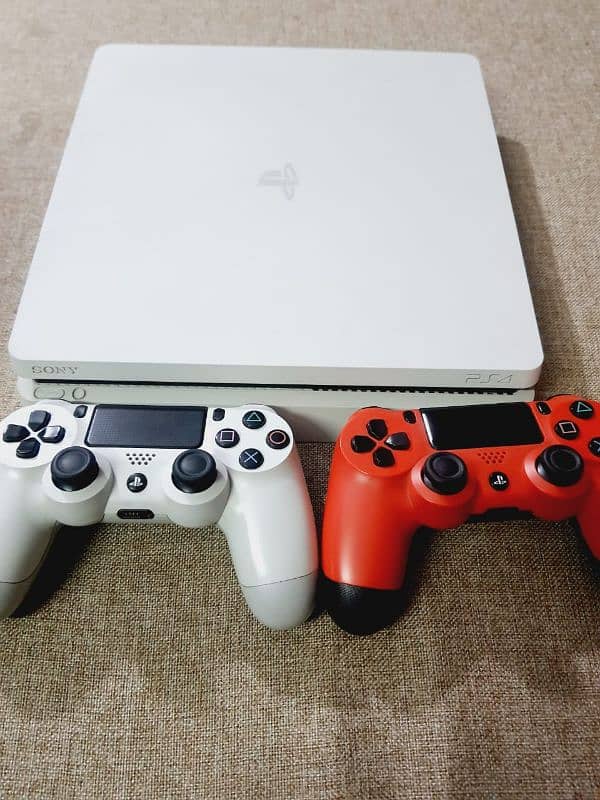 PS4 Slim 500GB for Sale – Like New! 0