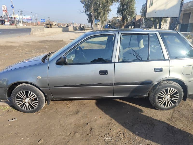 Suzuki Cultus VXR 2013 3