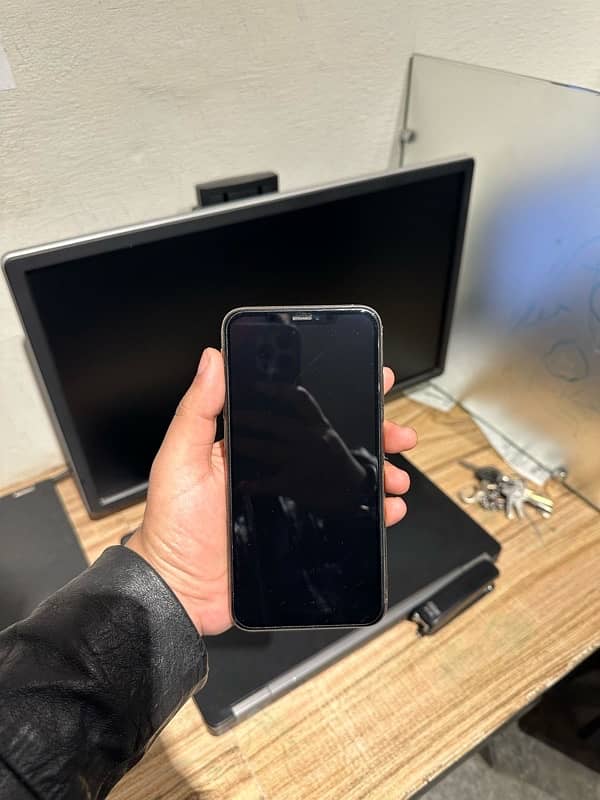 Iphone XS Max PTA Approved 4