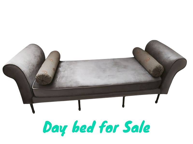 day bed for sale 0