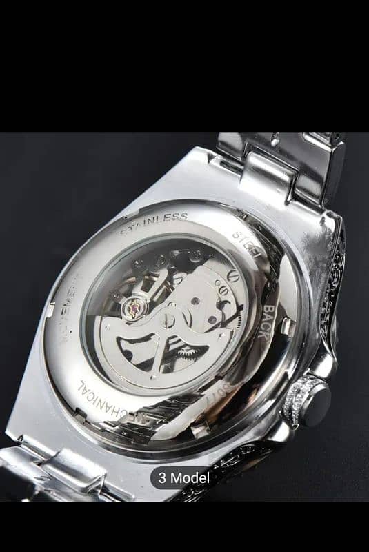 A Stylish Carved Mechanical Watch For Men 1