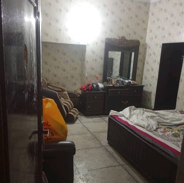 10 Marla Lower Portion Up For rent In Clifton Colony 1