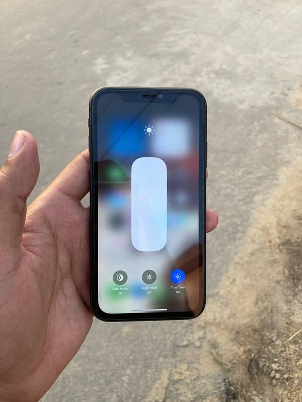 iphone 11 jv 2 month physical sim time available 9