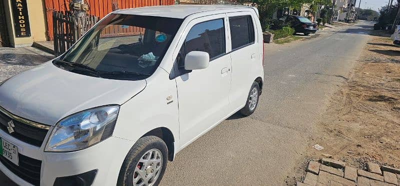 Suzuki Wagon R 2019 1