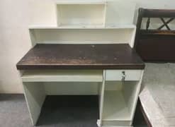 Computer table for sale