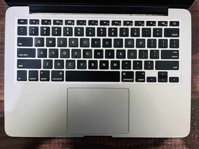 MacBook Pro 2015 – Excellent Condition 4