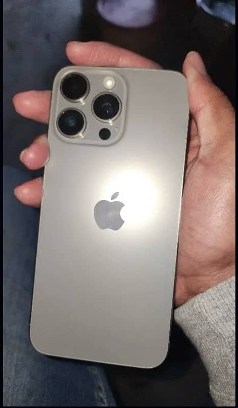 iphone 15 pro max 0
