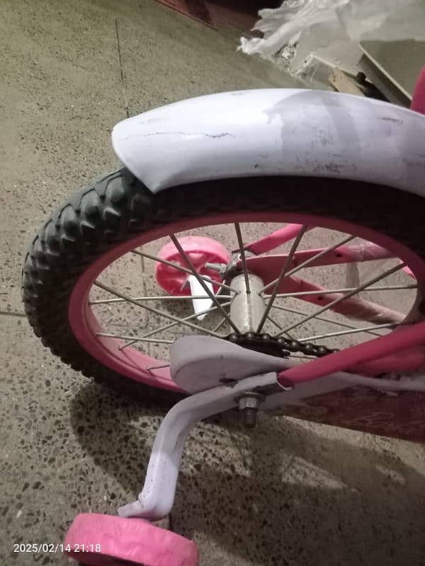 Girls barbie cycle for sale. . . 4