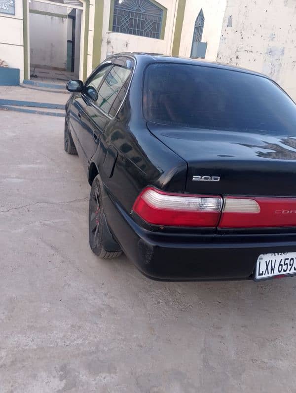 Toyota Corolla 2.0 D 2000(black queen ) 5