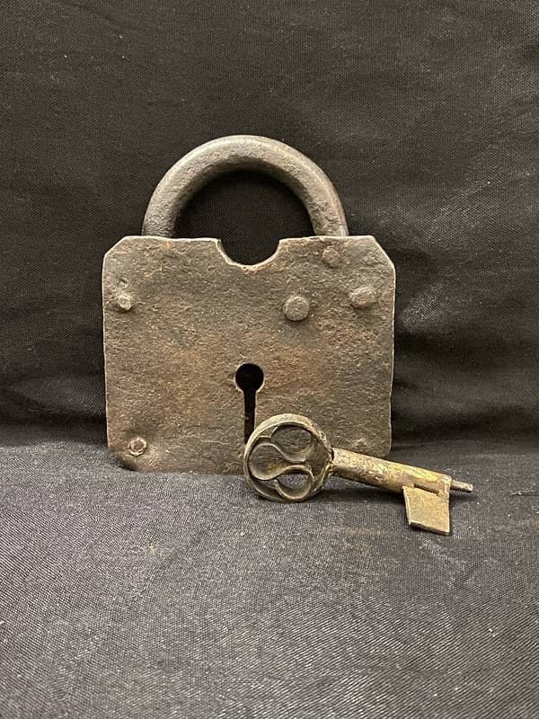 #vintage locks#vintage items#old coins#old locks#antique items #unique 19