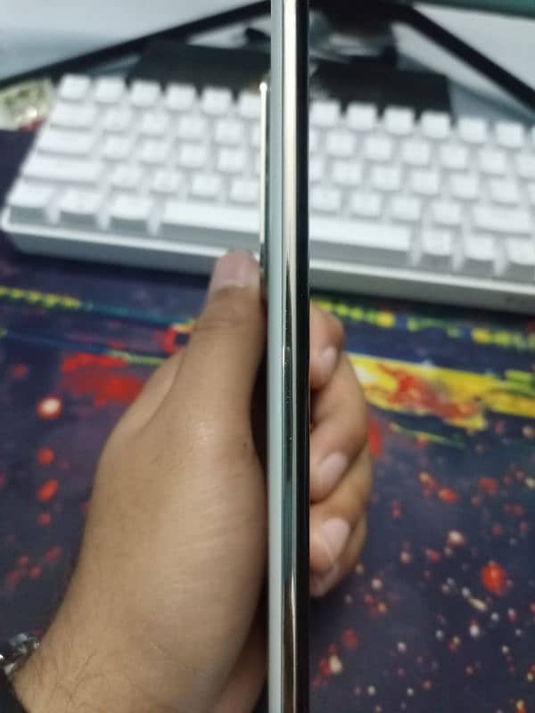 Infinix Zero 30 4G – 10/10 Condition, 4