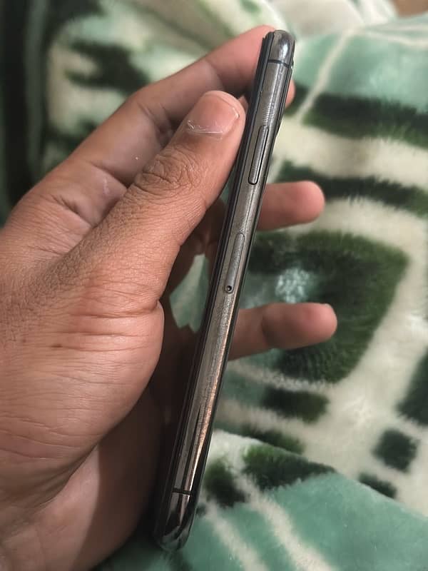 iPhone X 64gb 7