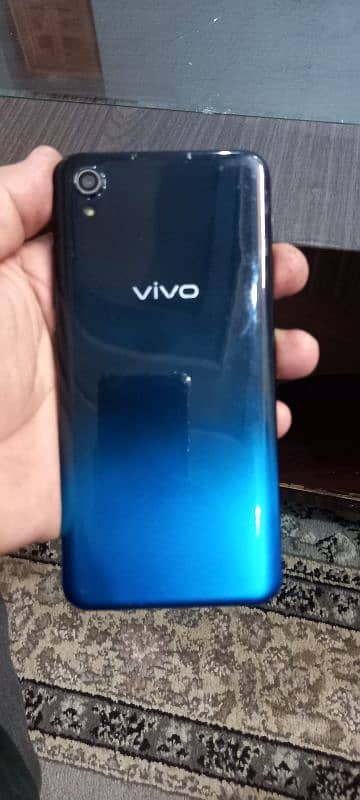 Vivo Y19 1