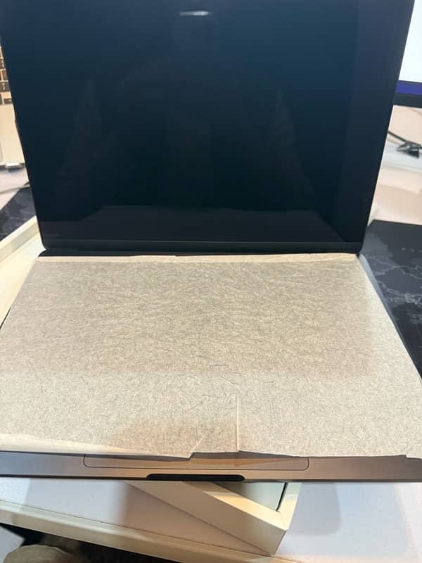 Macbook Air M3 13” midnight 2024 8/256 1