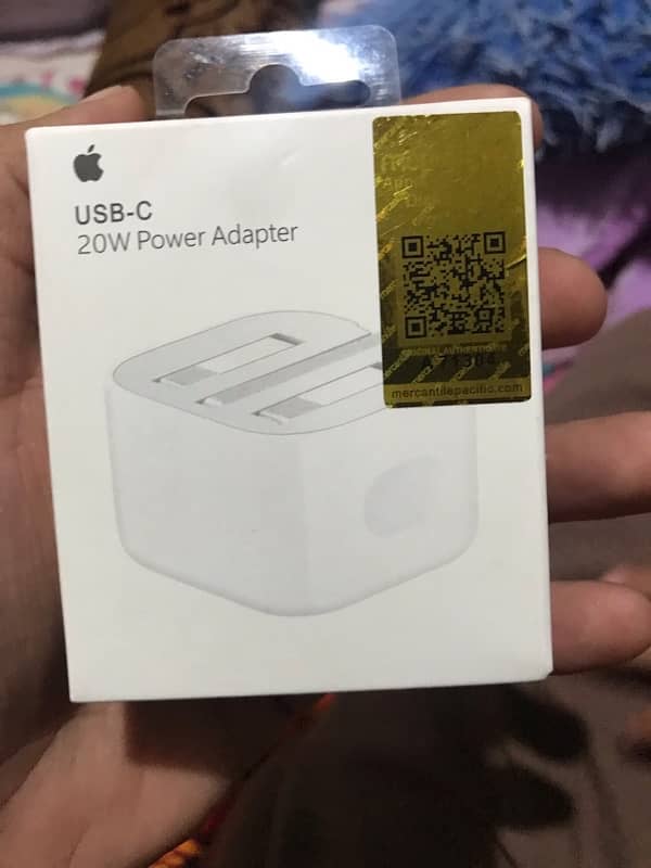 Apple charger and Ipods 1