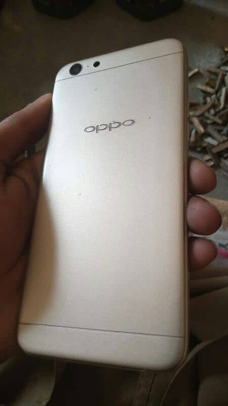 Oppo A57 4/64gb 1