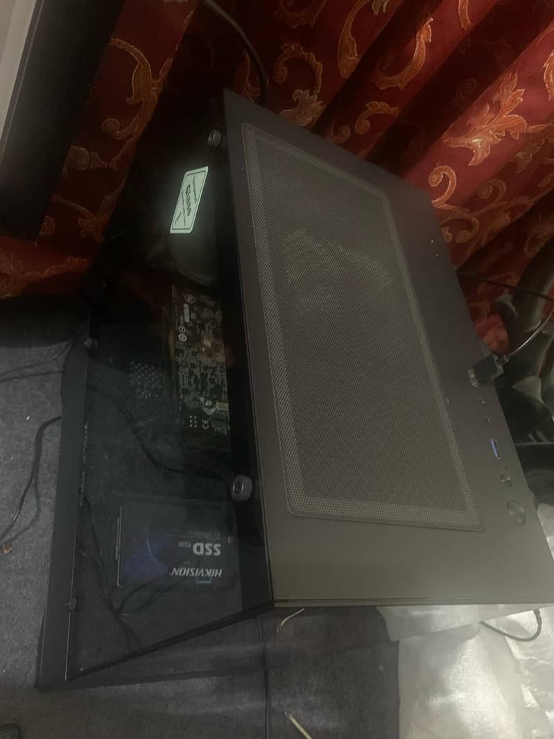 Black m atx case with CV 450 80 Plus power supply 4