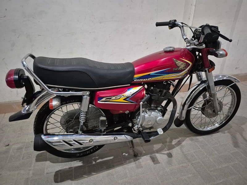 Honda CG 125 model 2019 3