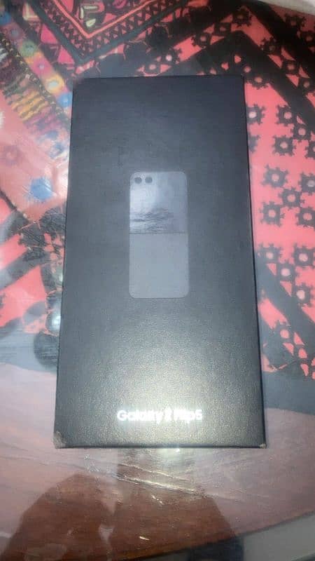 SAMSUNG GALAXY Z FLIP 5 512GB NON PTA (PRICE NEGOTIABLE) 14