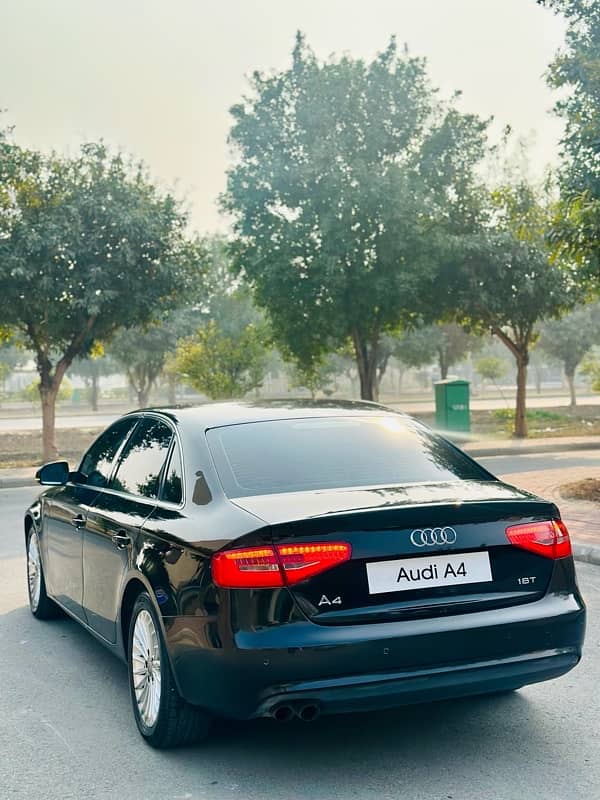 CARS ABAILABLE FOR RENT WITH DRIVER 24/7 ALL NEW CARS 5