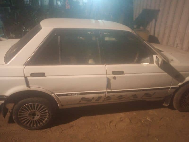 Nissan Sunny 1988 1