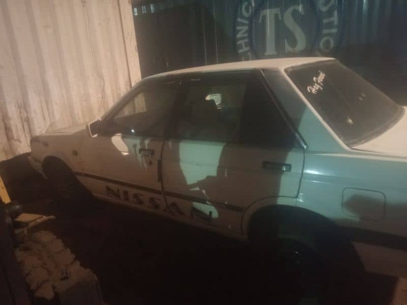 Nissan Sunny 1988 2