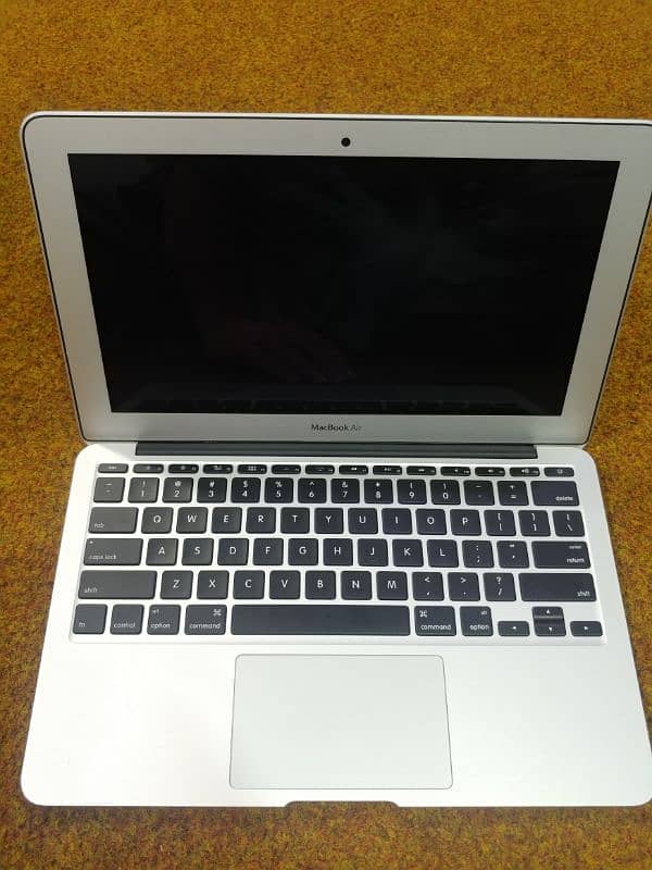 MacBook Air 2015 0