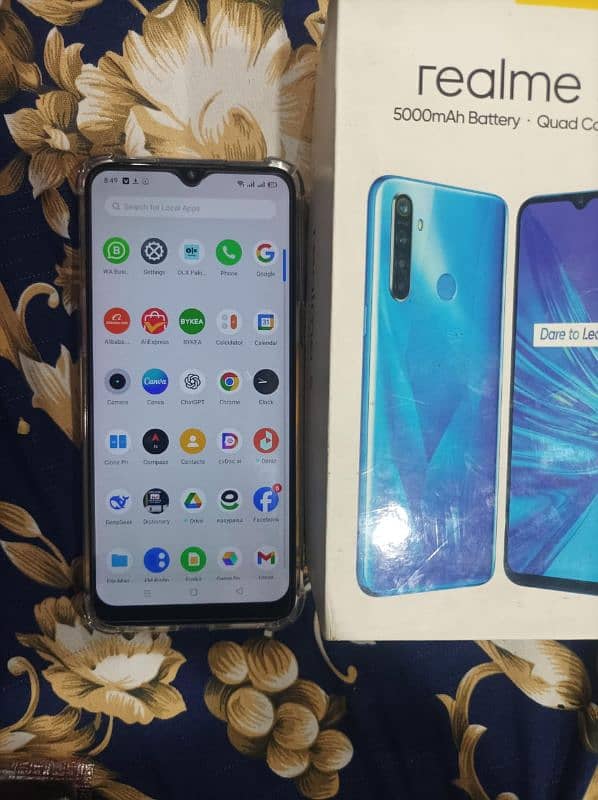 Realme 5 with Box 4/64 no any fualt 03172914918 0