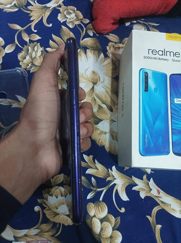 Realme 5 with Box 4/64 no any fualt 03172914918 6