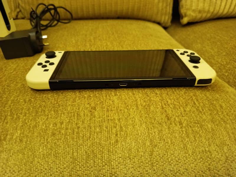 Nintendo Switch OLED 5